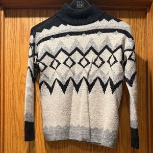 Maurices Black and Gray Patterned Turtleneck Sweater